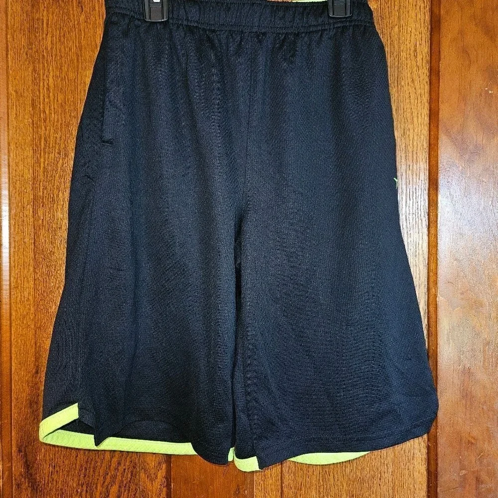 Old Navy Dry Fit Youth 14/16 Black Neon Accent Athletic Shorts‎ Youth Male